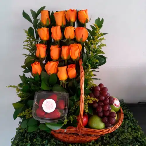 Arreglo Floral con Frutas Salak